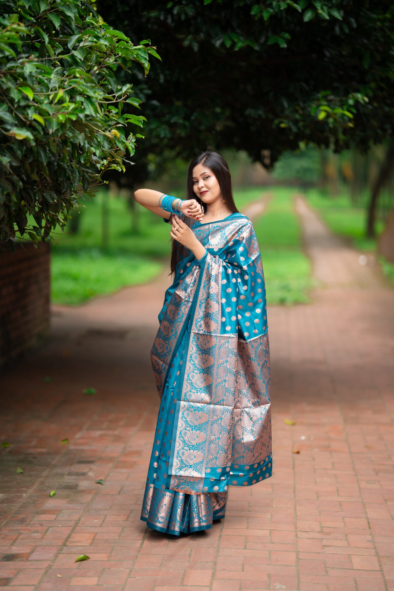 Saree - Image 4