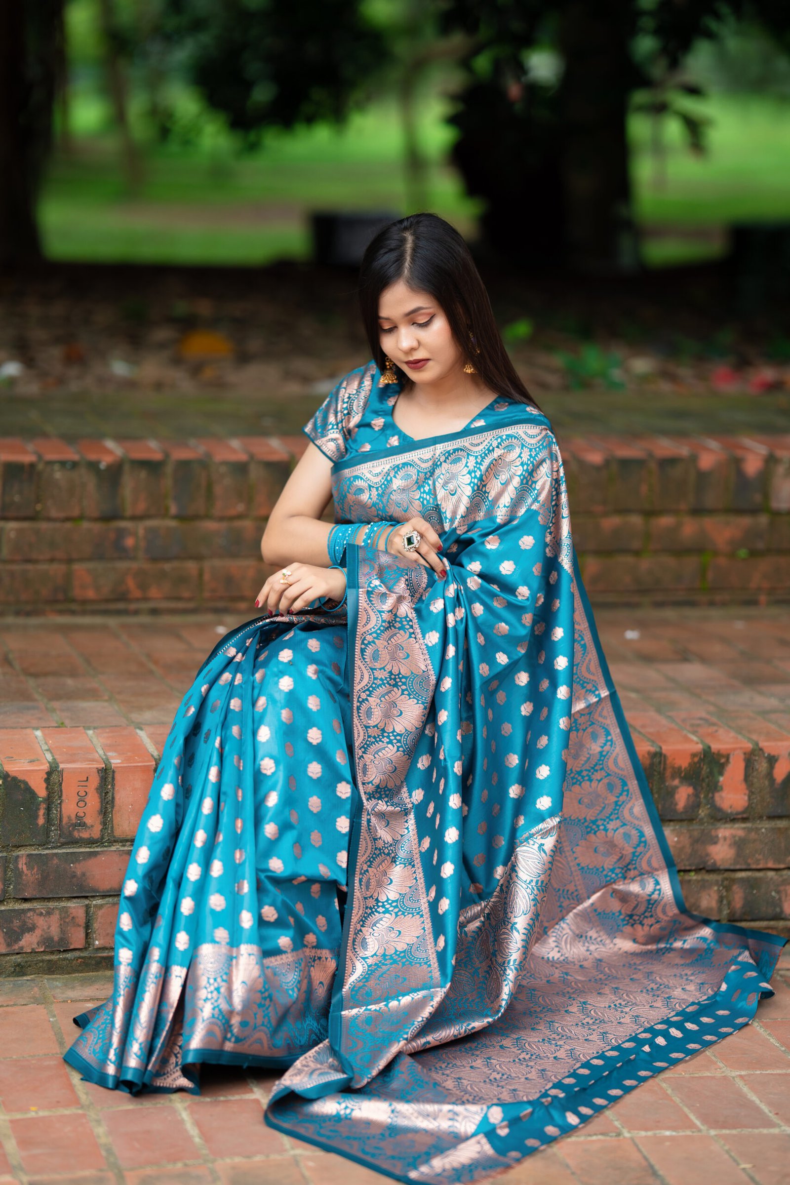 Saree - Image 3